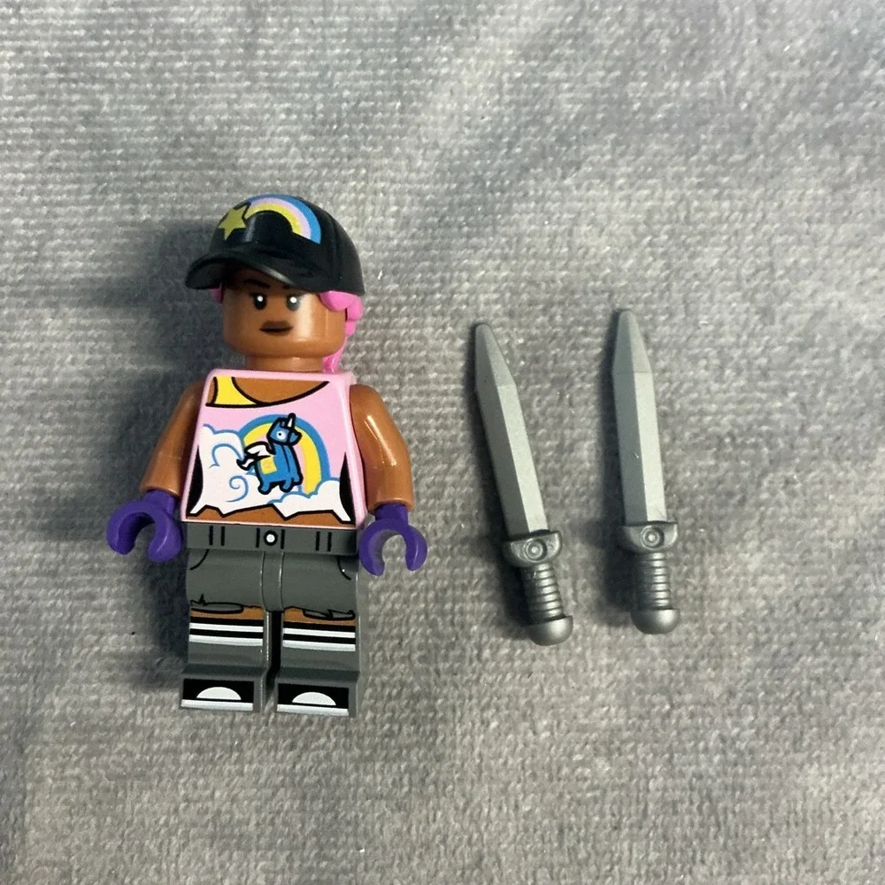 LEGO Fortnite Beach Bomber Minifigure From Durrr Burger set 77076